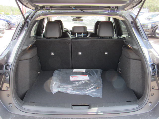 New 2026 Nissan Kicks SR AWD/4WD image 5