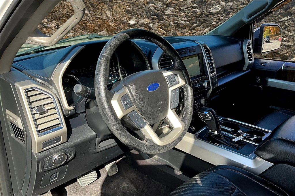 Used 2016 Ford F150 Lariat w/ Equipment Group 502A Luxury image 11