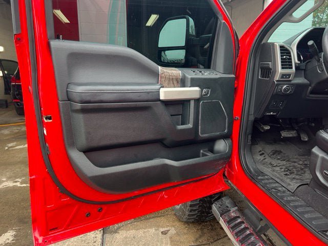 Used 2019 Ford F350 Lariat w/ Lariat Ultimate Package AWD/4WD image 17