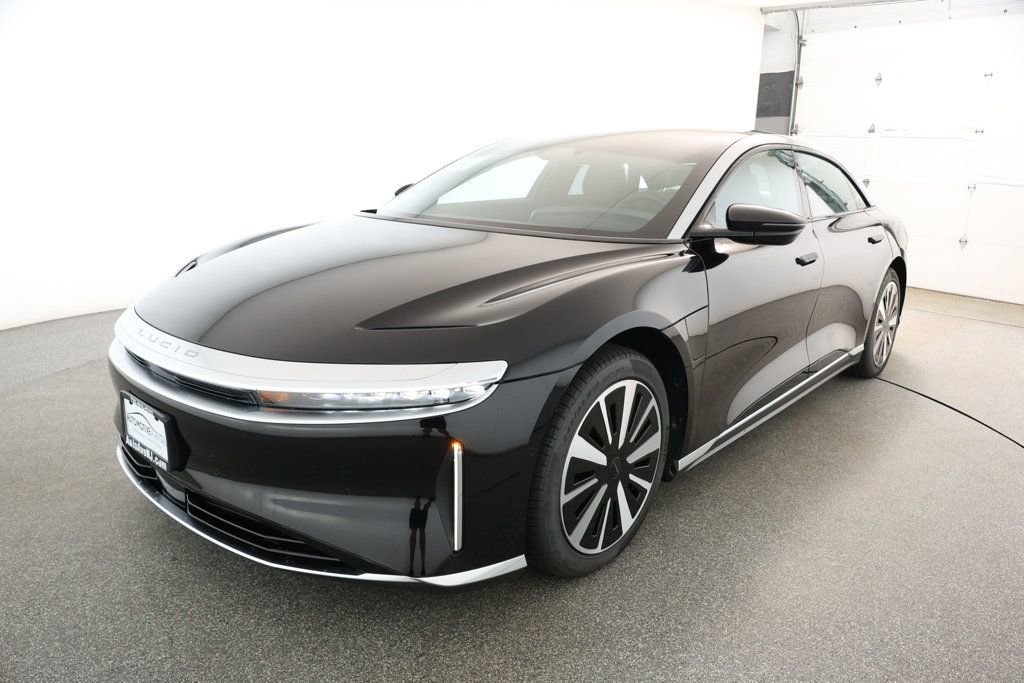 Used 2023 Lucid Air Touring image 1