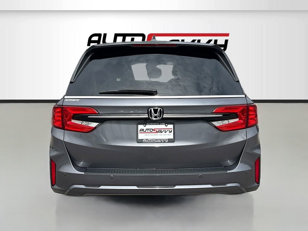 Used 2025 Honda Odyssey Touring image 6