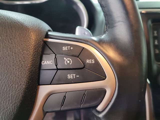 Used 2017 Jeep Grand Cherokee Laredo w/ Trailer Tow Group IV image 31