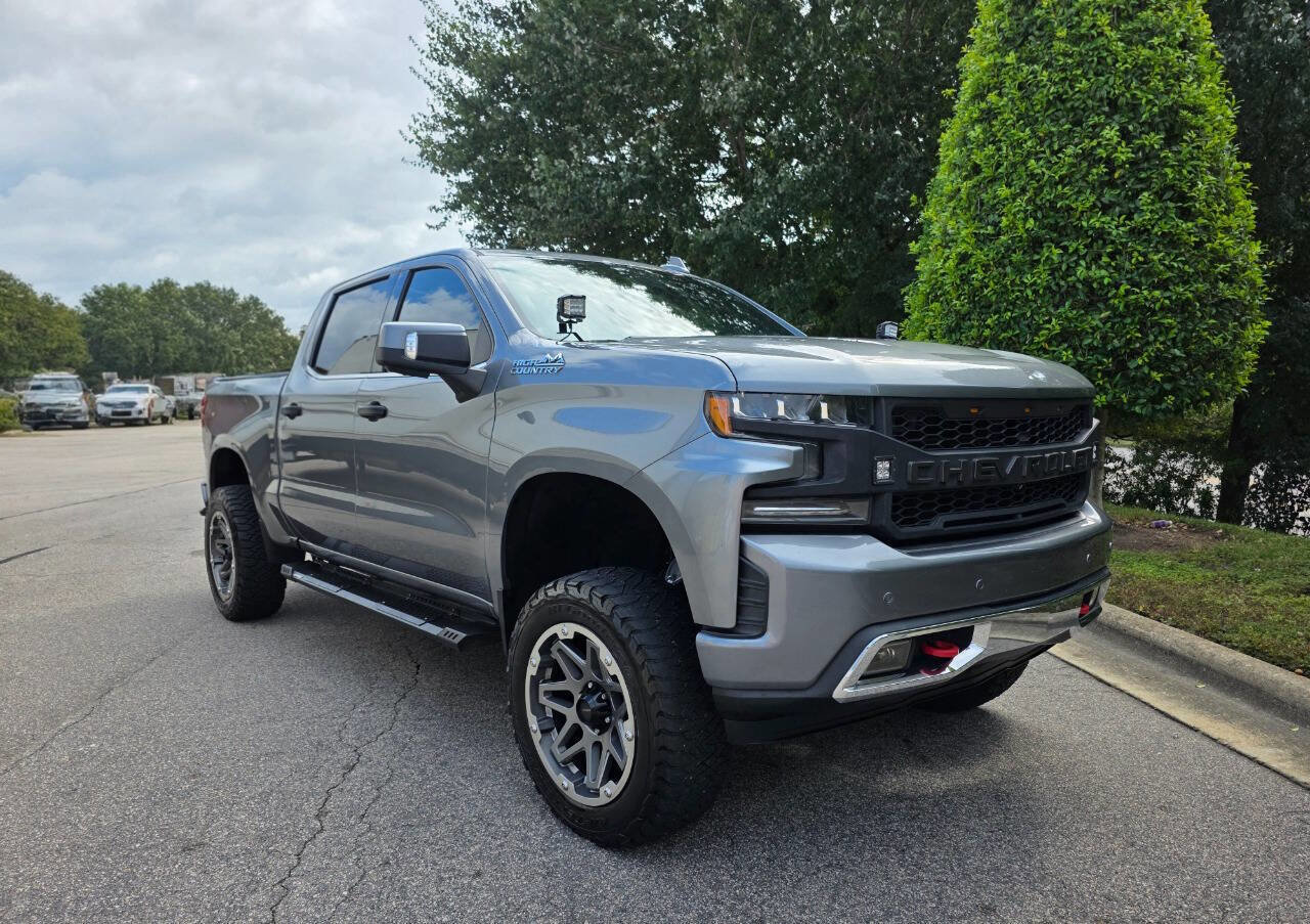 Used 2019 Chevrolet Silverado 1500 High Country w/ Technology Package image 9