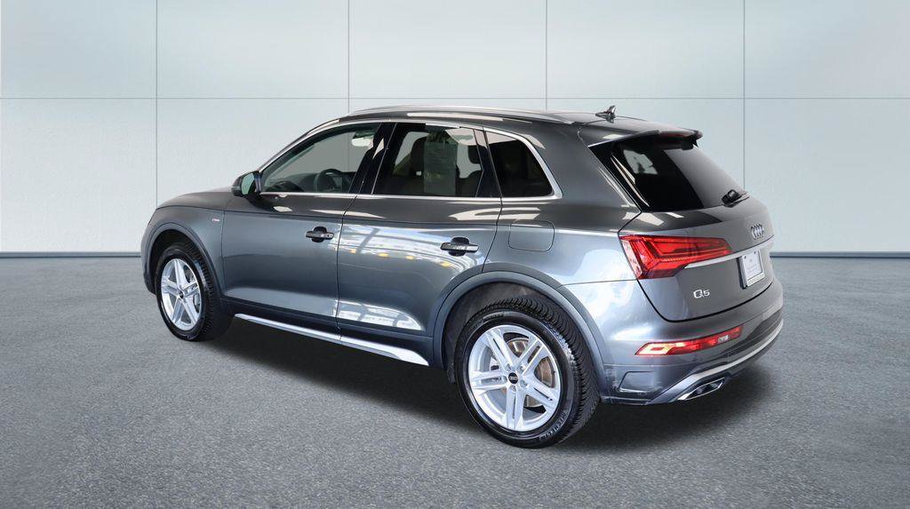 Used 2023 Audi Q5 e Premium Plus w/ Premium Plus Package AWD/4WD image 3