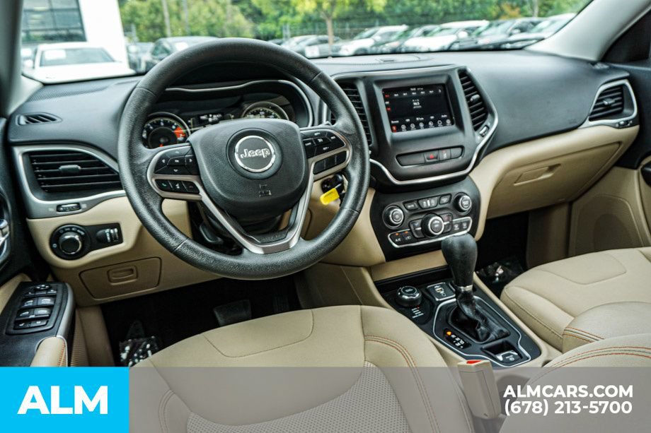 Used 2021 Jeep Cherokee Latitude AWD/4WD image 26