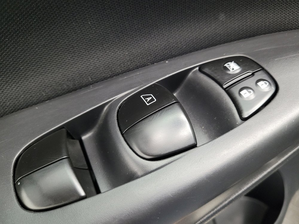 Used 2019 Nissan Sentra SR FWD image 27