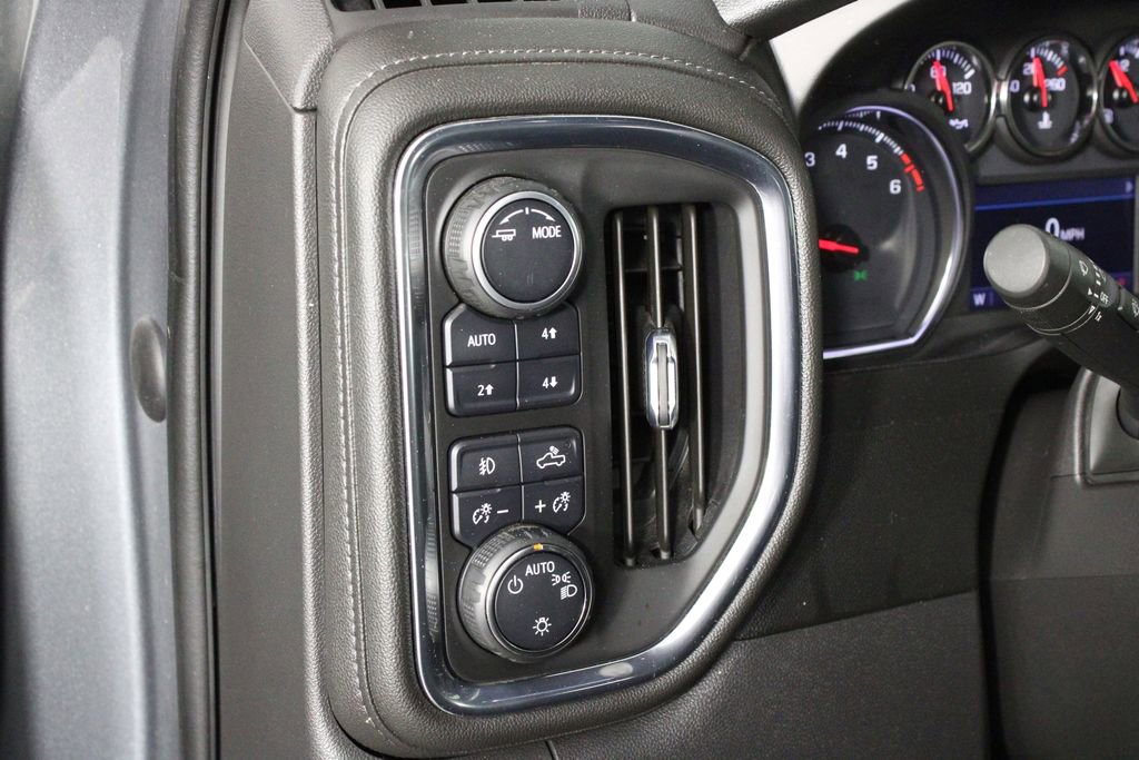 Used 2021 Chevrolet Silverado 1500 RST image 18