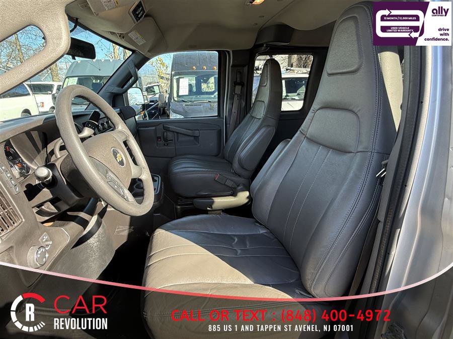 Used 2020 Chevrolet Express 3500 LS image 12
