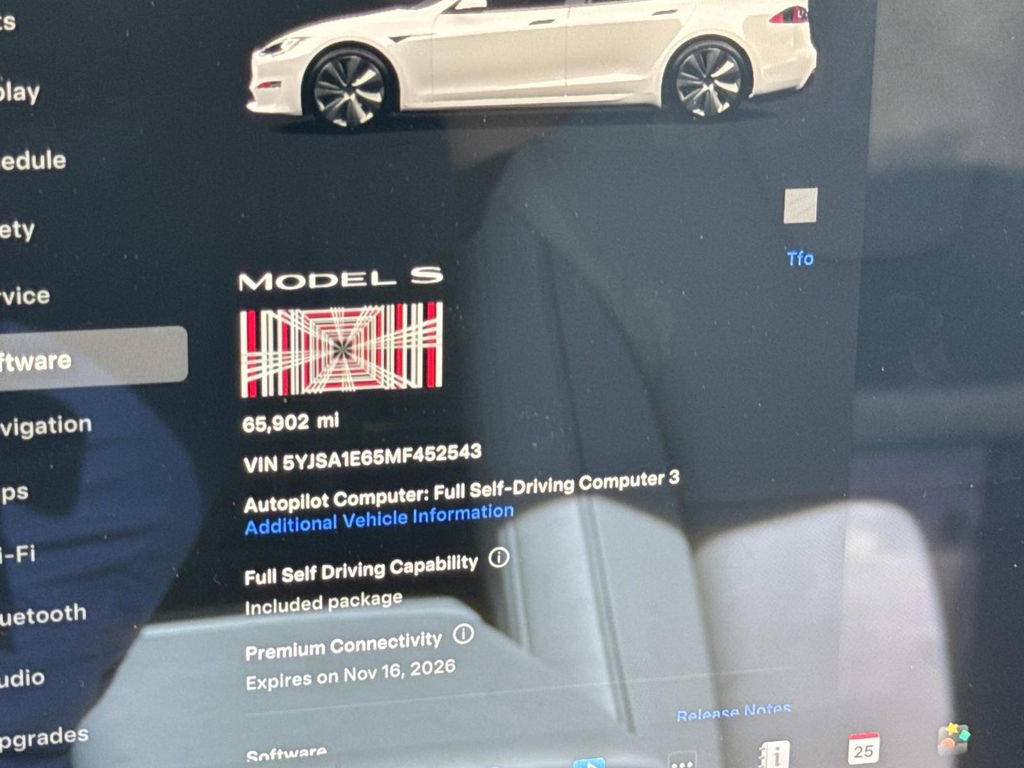 Used 2021 Tesla Model S Plaid image 28