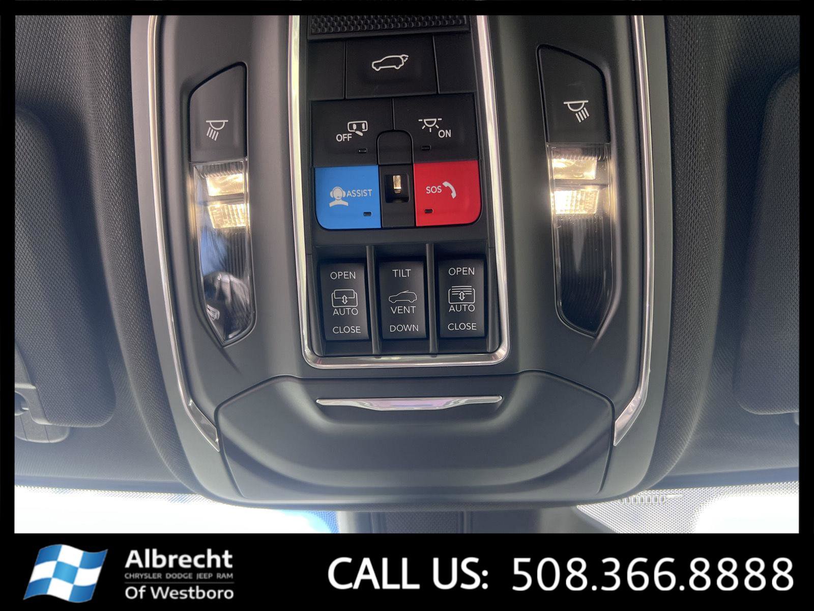 New 2025 Jeep Grand Cherokee Overland w/ Luxury Tech Group IV image 25