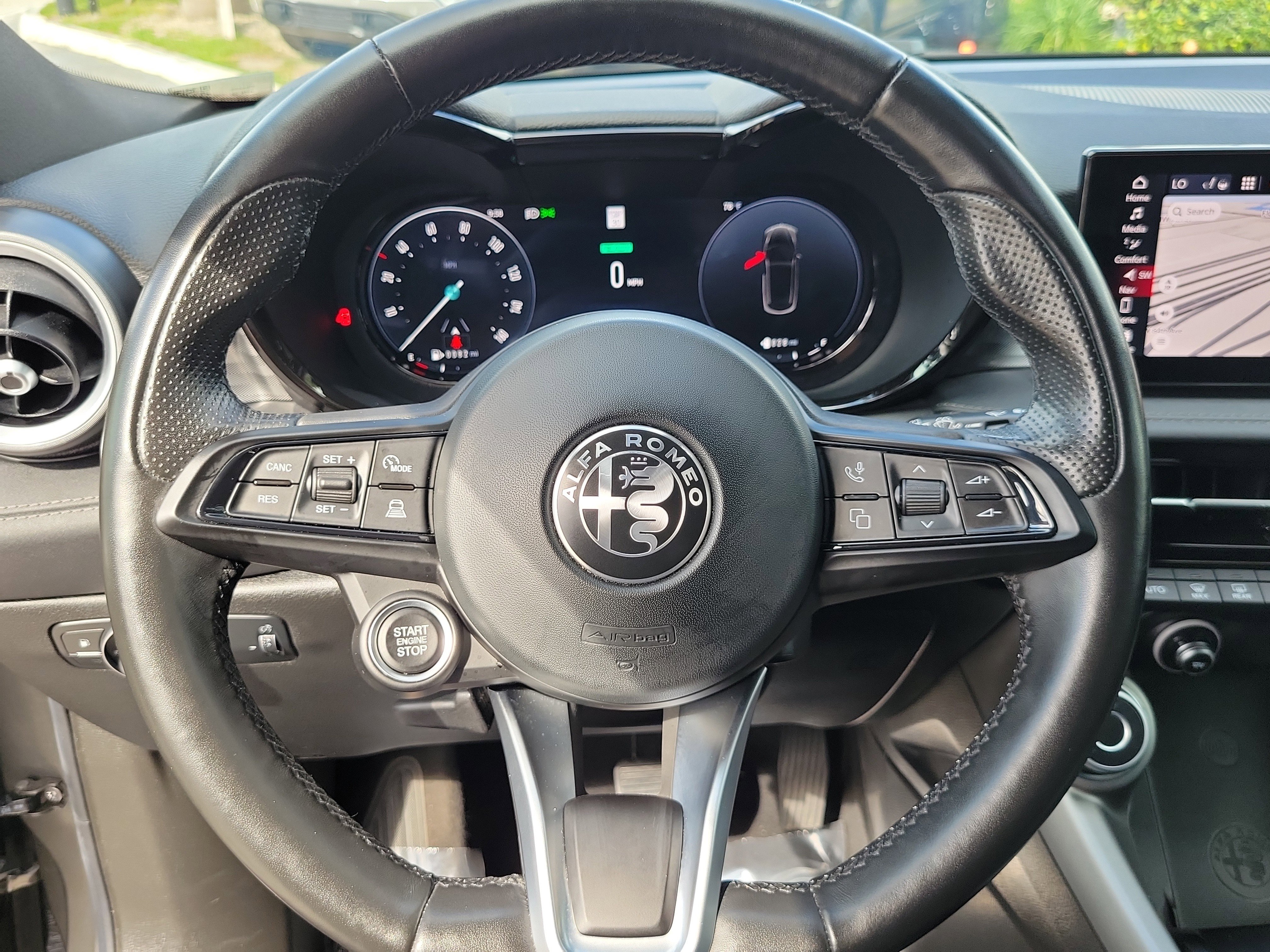 Used 2024 Alfa Romeo Tonale Ti w/ Premium Interior Package AWD/4WD image 20
