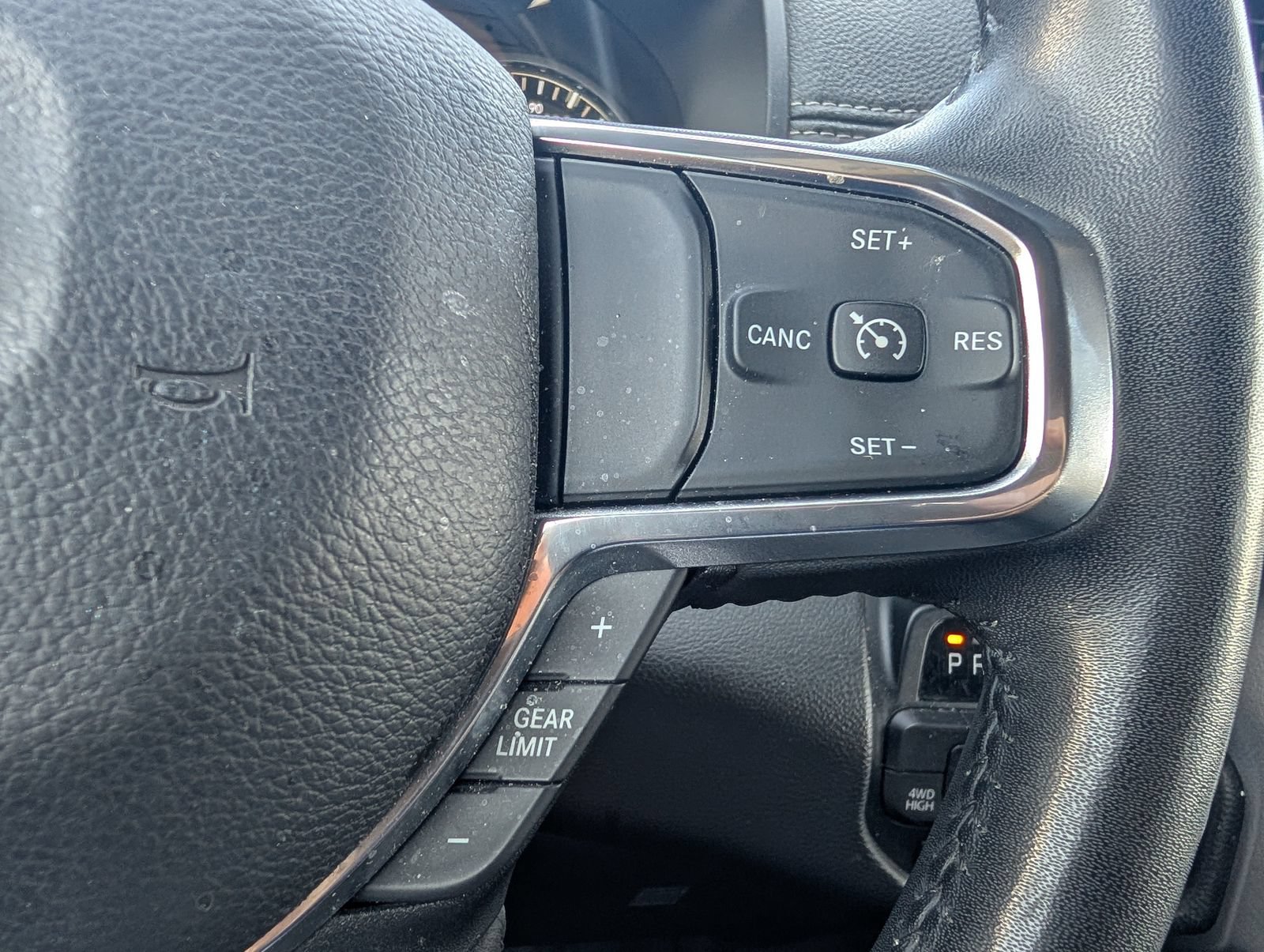 Used 2024 RAM 1500 Laramie AWD/4WD image 14