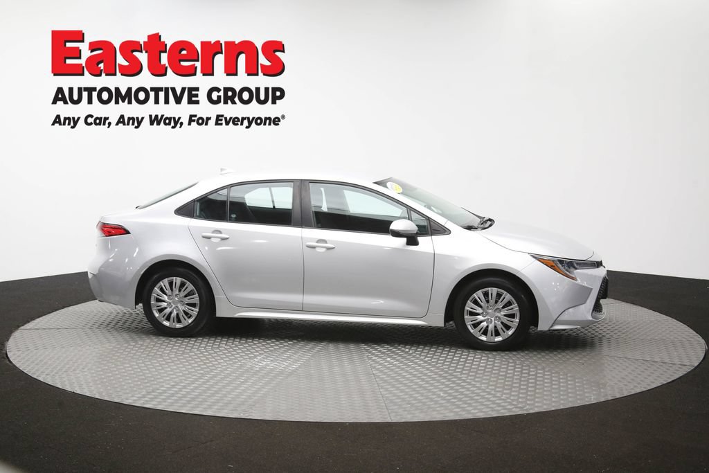 Used 2022 Toyota Corolla LE FWD image 45