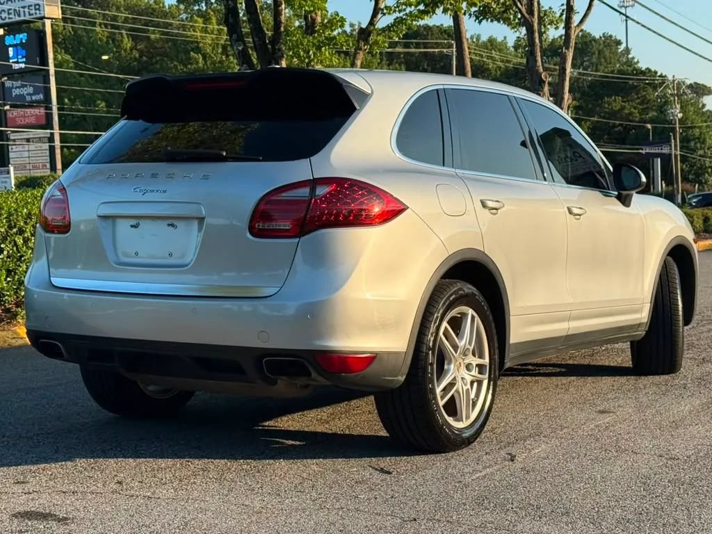 Used 2013 Porsche Cayenne AWD/4WD image 4