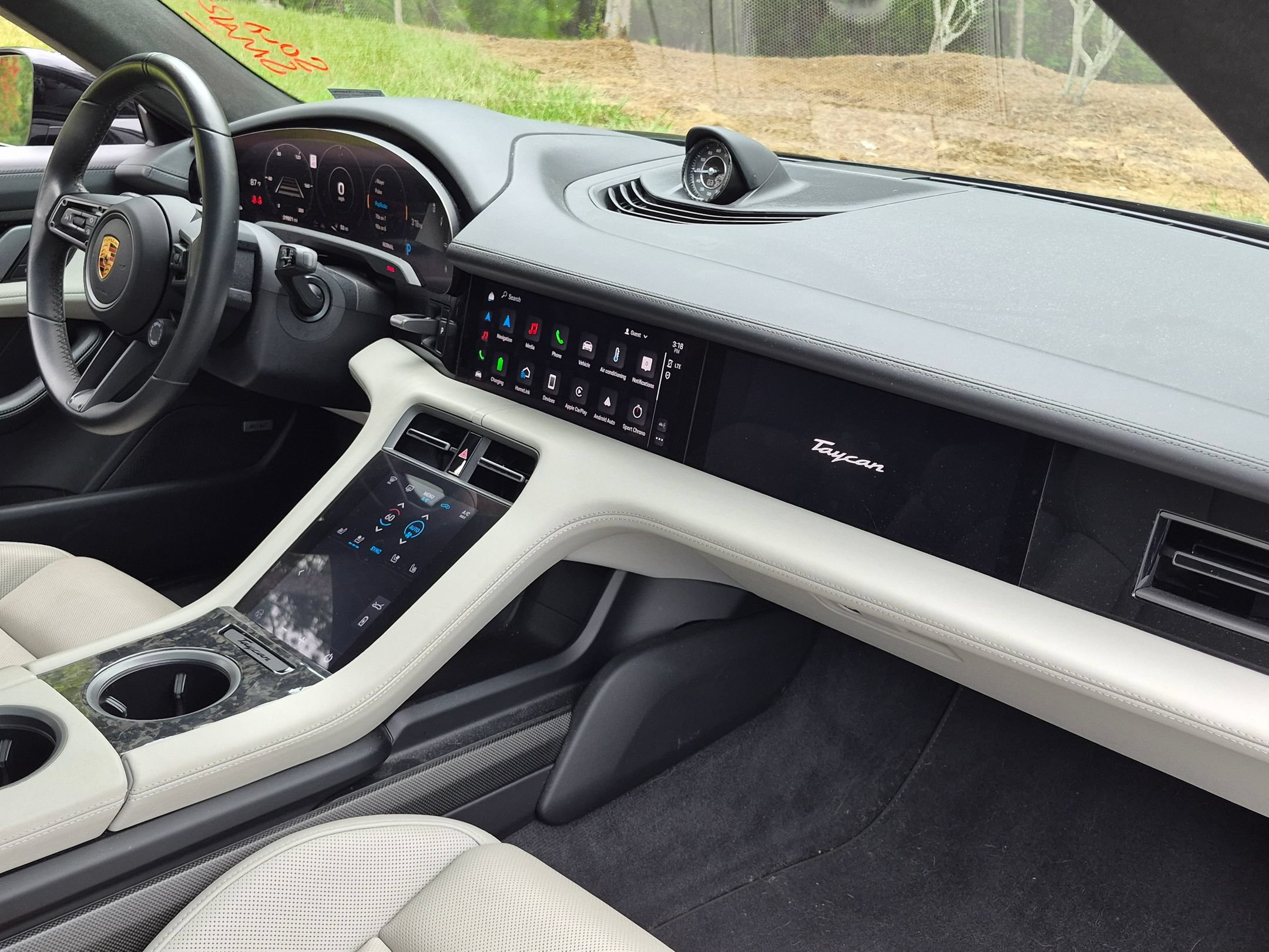 Certified 2022 Porsche Taycan Turbo S AWD/4WD image 24