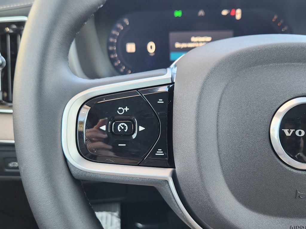 New 2026 Volvo XC90 B5 Core AWD/4WD image 16