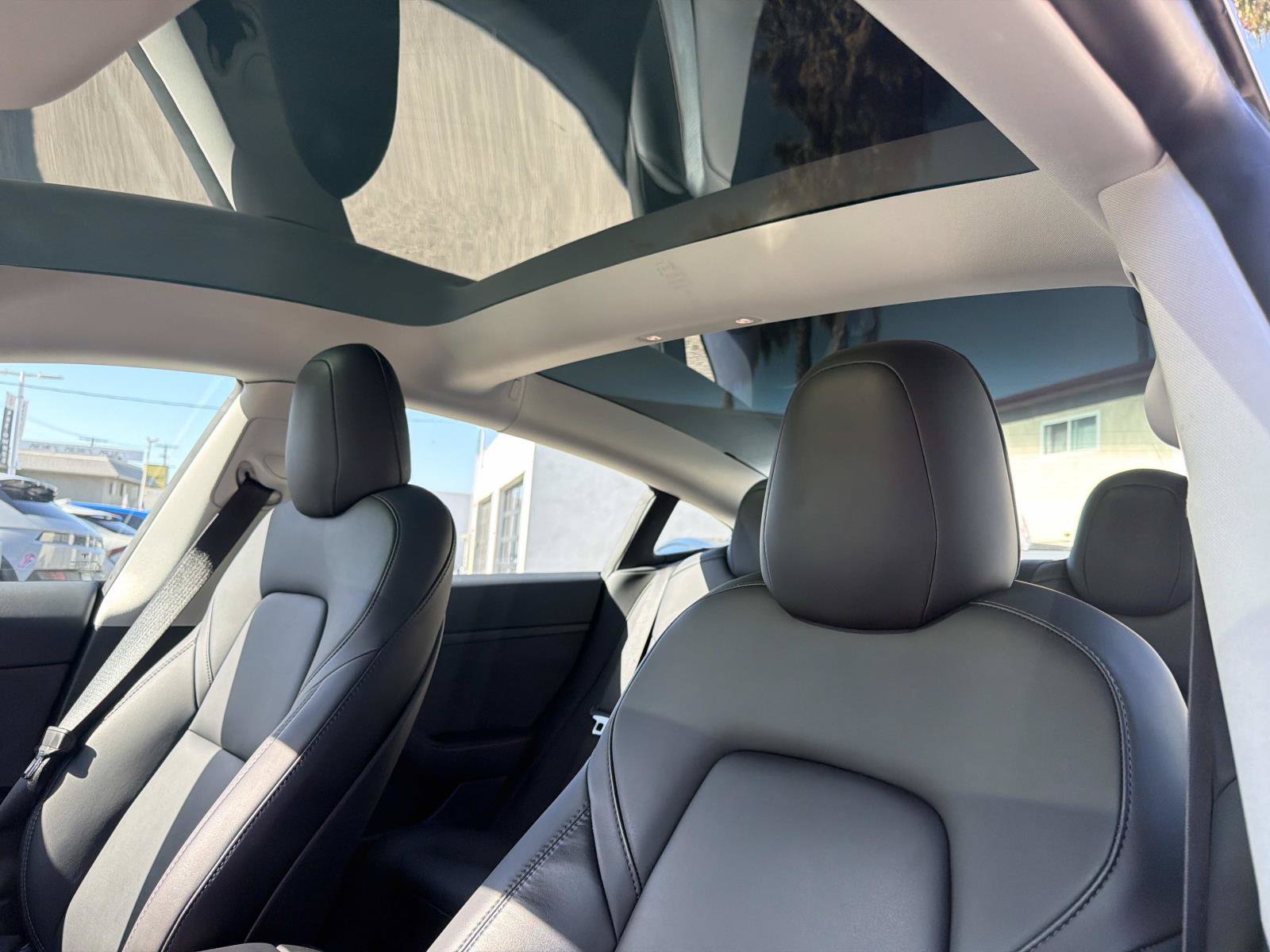 Used 2022 Tesla Model 3 Performance AWD/4WD image 16