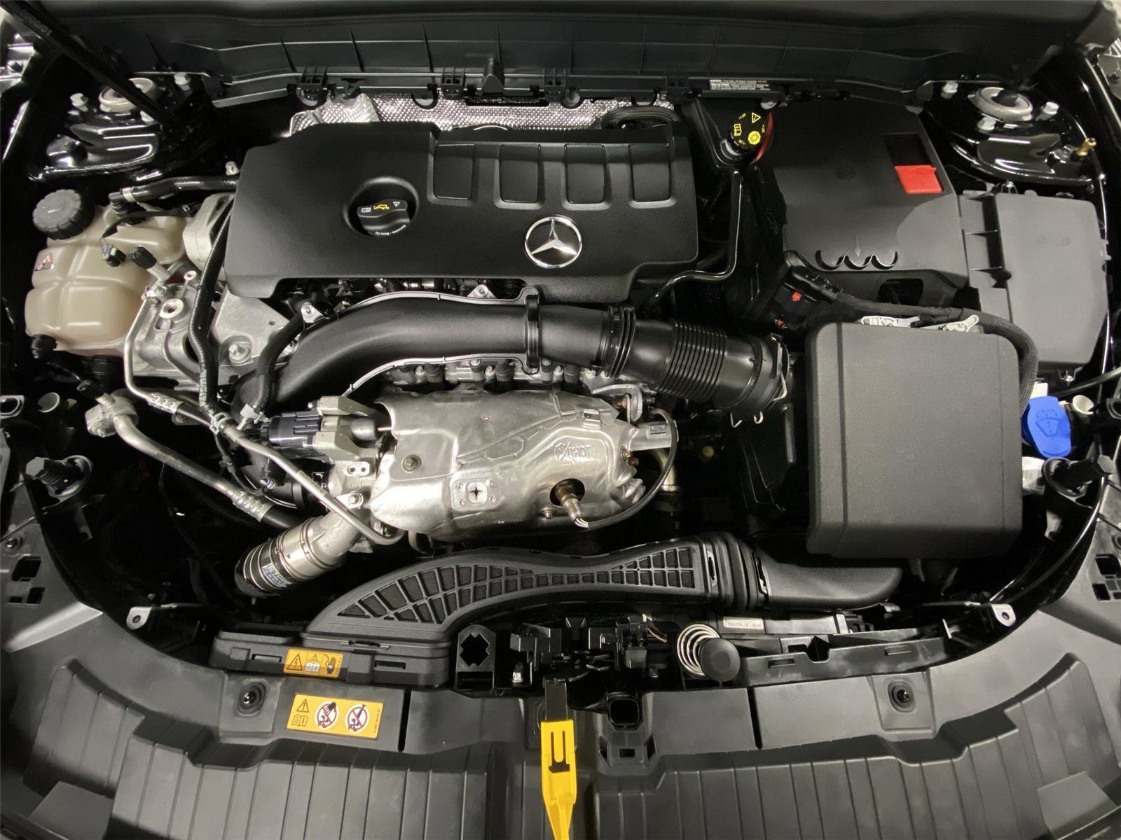 Used 2022 Mercedes-Benz GLB 250 4MATIC image 22