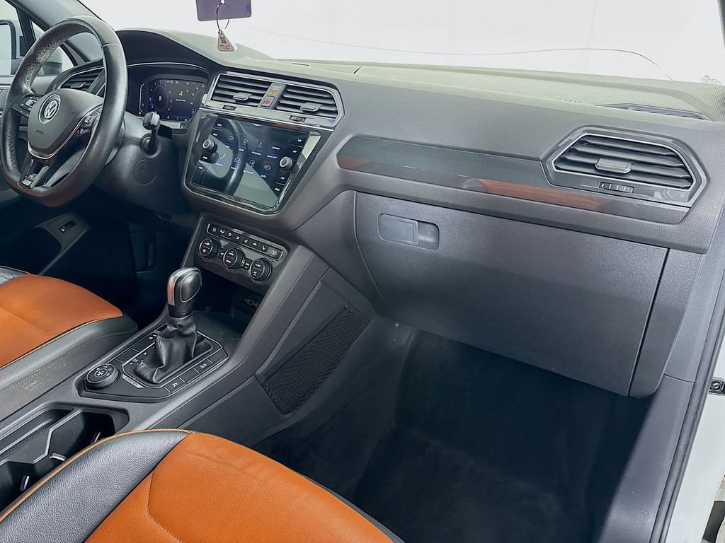 Used 2020 Volkswagen Tiguan SEL Premium R-Line AWD/4WD image 39