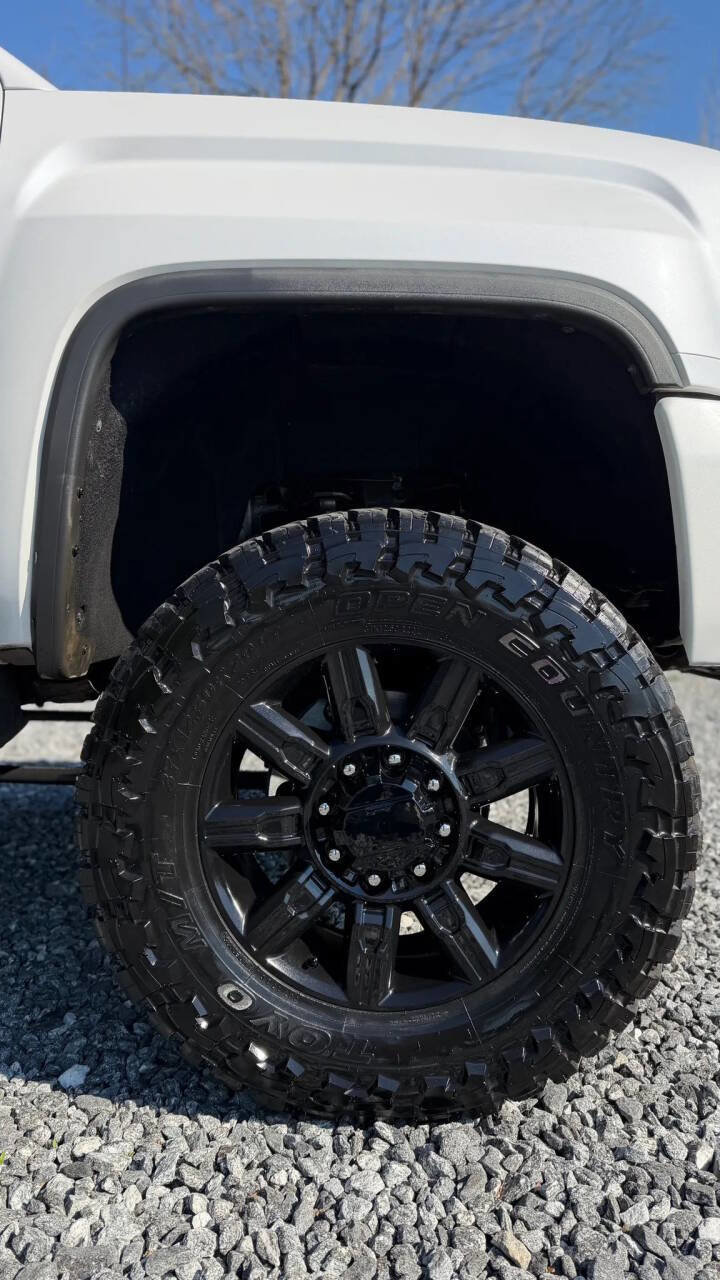 Used 2019 GMC Sierra 2500 Denali w/ Duramax Plus Package image 9