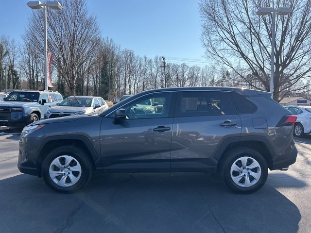 Used 2024 Toyota RAV4 LE image 10