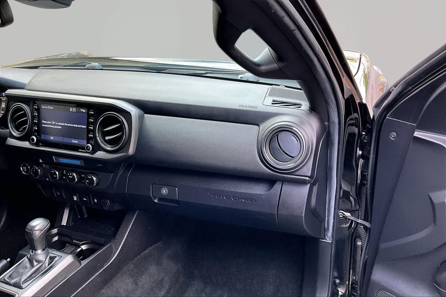 Used 2023 Toyota Tacoma TRD Off-Road AWD/4WD image 18