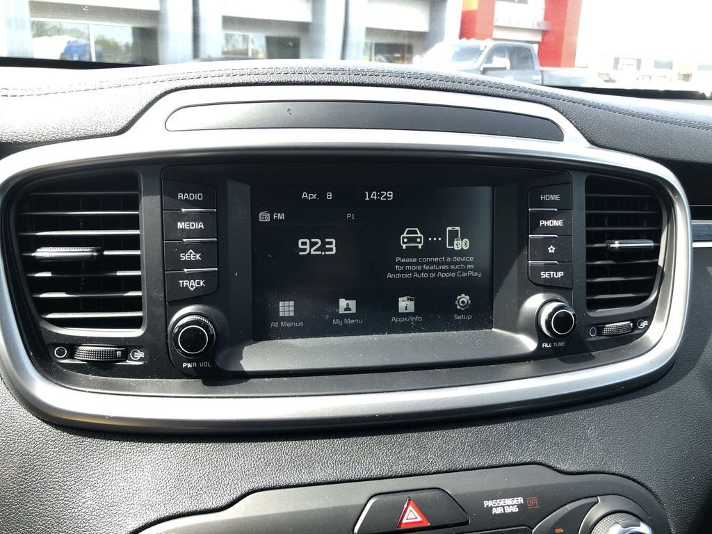 Used 2020 Kia Sorento LX FWD image 28