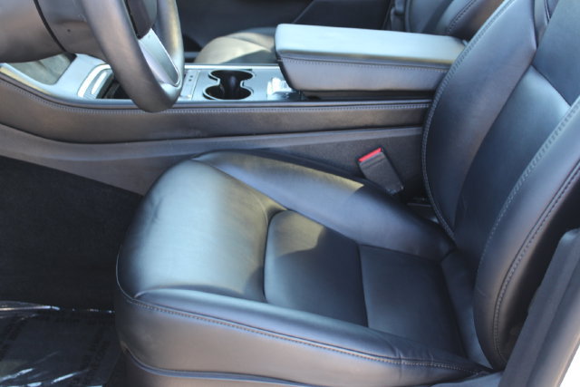 Used 2022 Tesla Model Y Performance AWD/4WD image 27