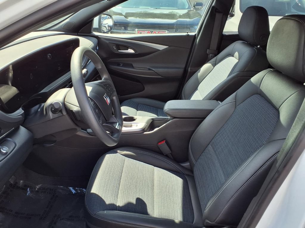 Certified 2026 Buick Envista Preferred FWD image 16