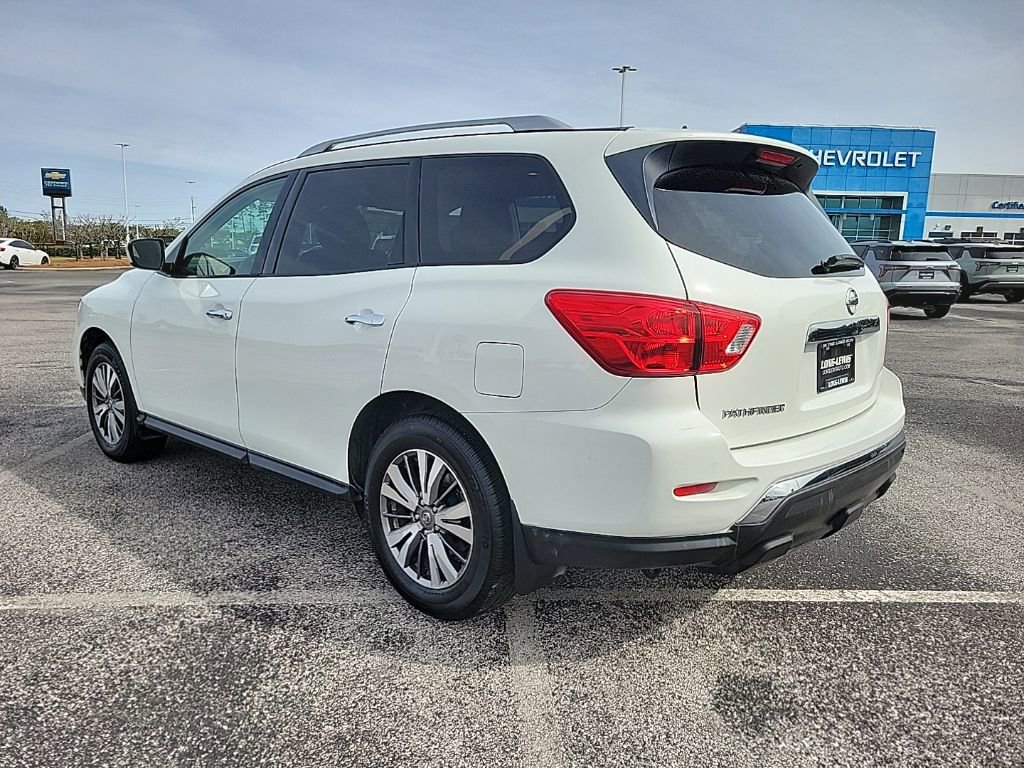 Used 2018 Nissan Pathfinder S FWD image 5