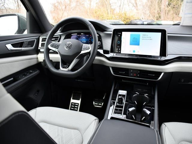 New 2026 Volkswagen Atlas Cross Sport SEL Premium R-Line image 20