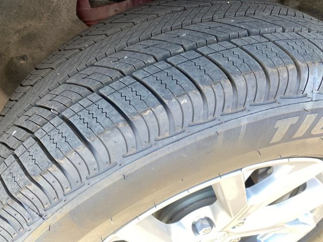 Used 2023 Jeep Grand Cherokee Limited AWD/4WD image 24