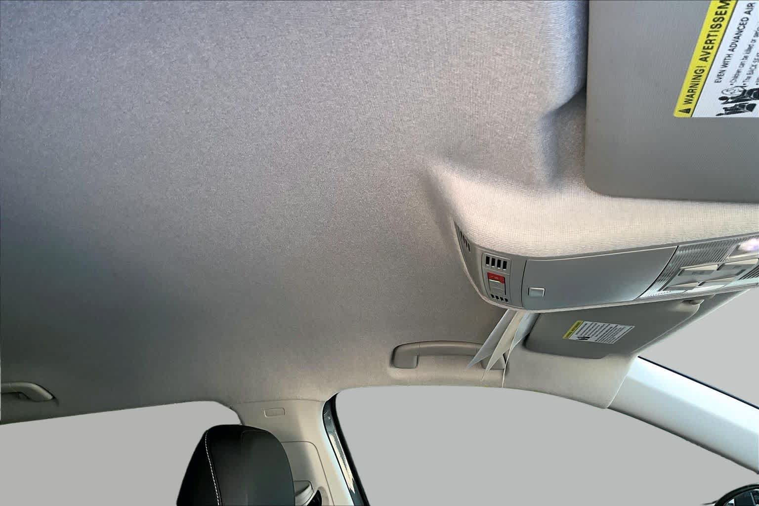 Used 2024 Volkswagen Tiguan SE FWD image 14