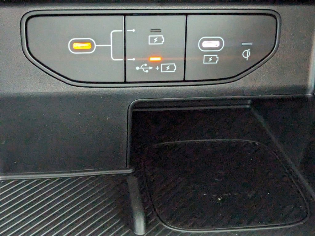 Used 2025 Kia Sorento S w/ Panoramic Sunroof Package FWD image 22