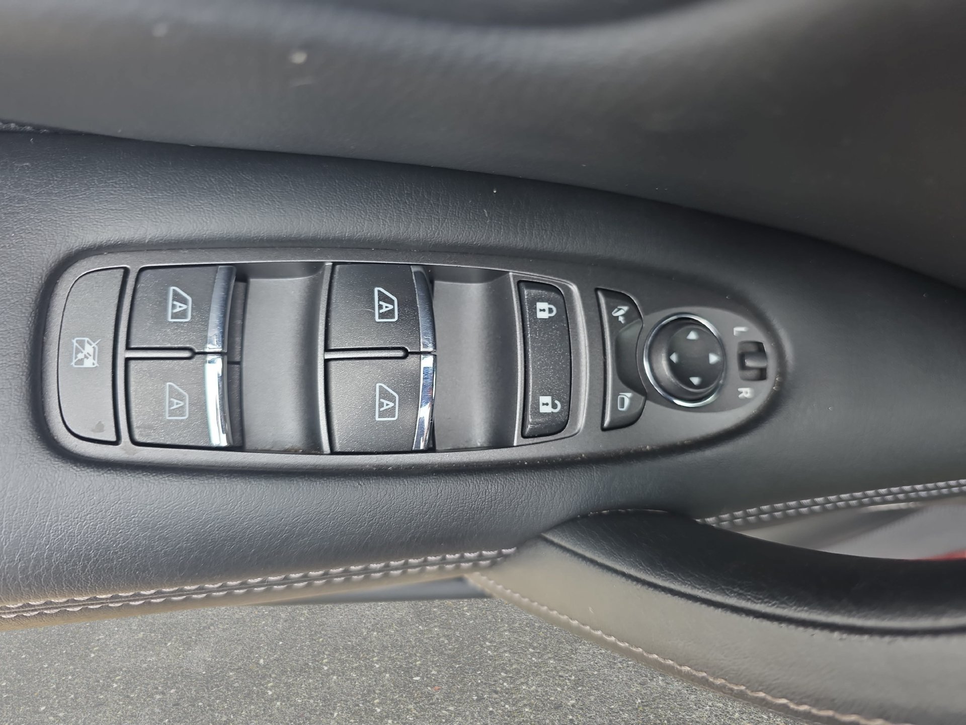 Used 2021 INFINITI QX80 Sensory w/ All-Season Package AWD/4WD image 27