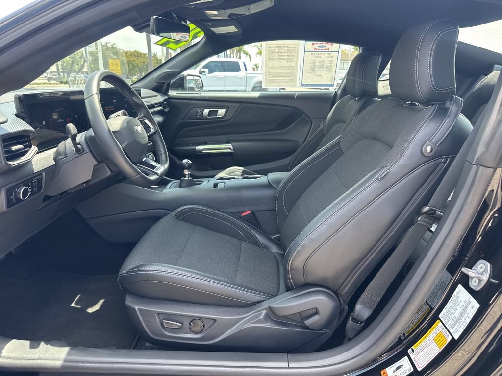 Used 2024 Ford Mustang GT RWD image 12