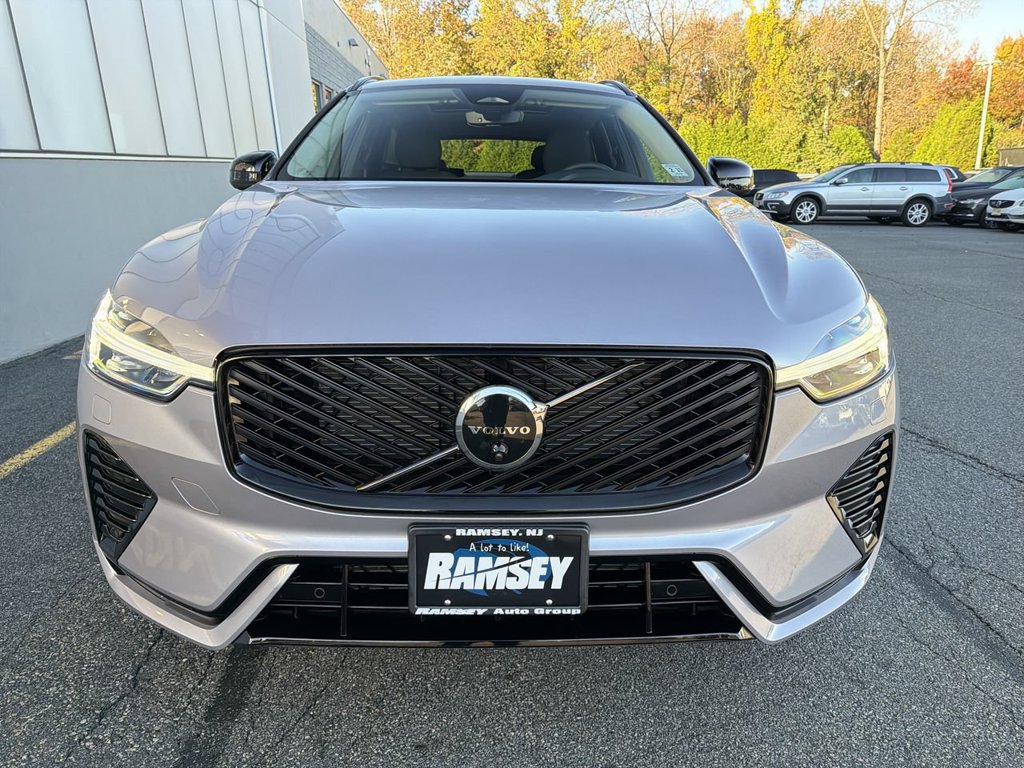 New 2026 Volvo XC60 B5 Plus w/ Climate Package AWD/4WD image 3