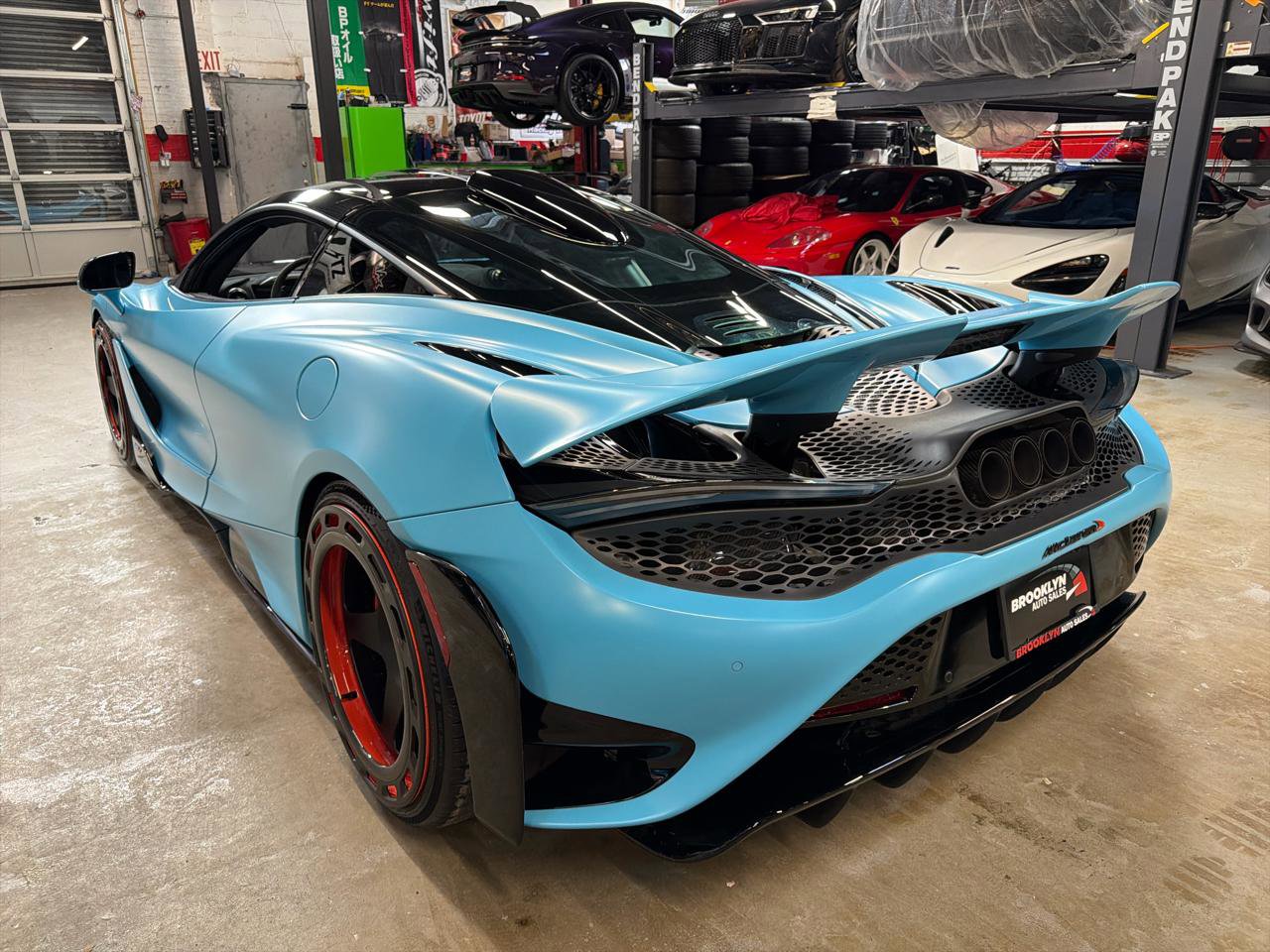 Used 2021 McLaren 765LT image 8