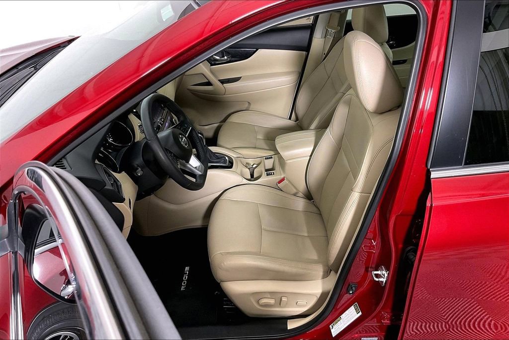 Used 2020 Nissan Rogue SL w/ Premium Package image 37
