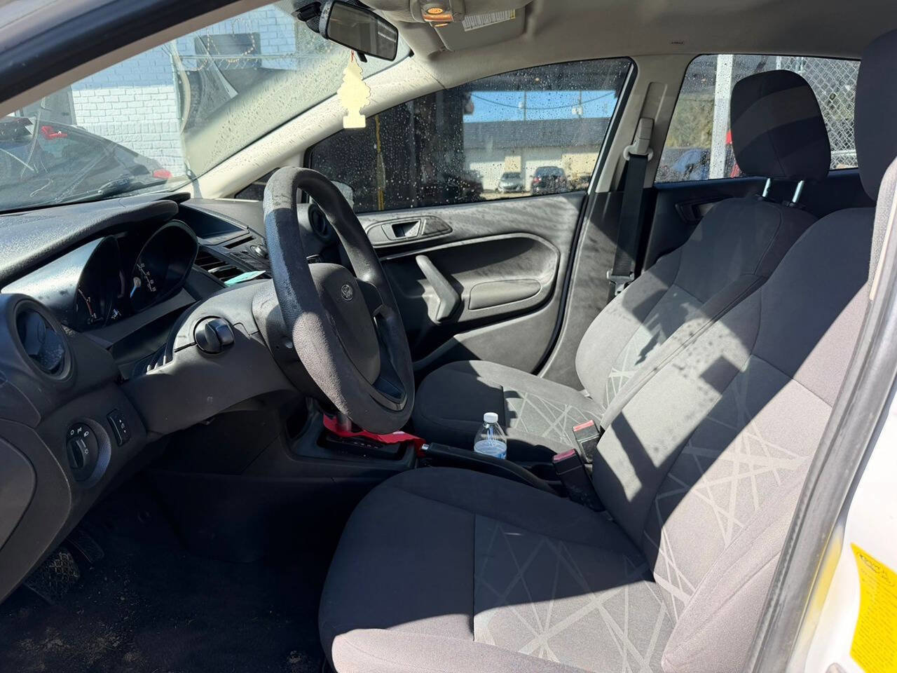 Used 2014 Ford Fiesta S image 3