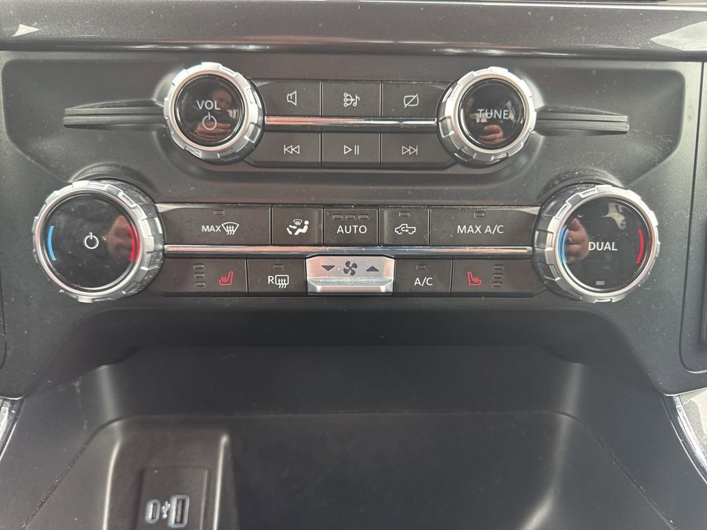 Used 2023 Ford F150 XLT w/ Equipment Group 302A High image 27