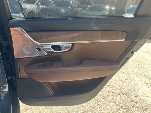 Certified 2025 Volvo V90 B6 Cross Country Ultra AWD/4WD image 19