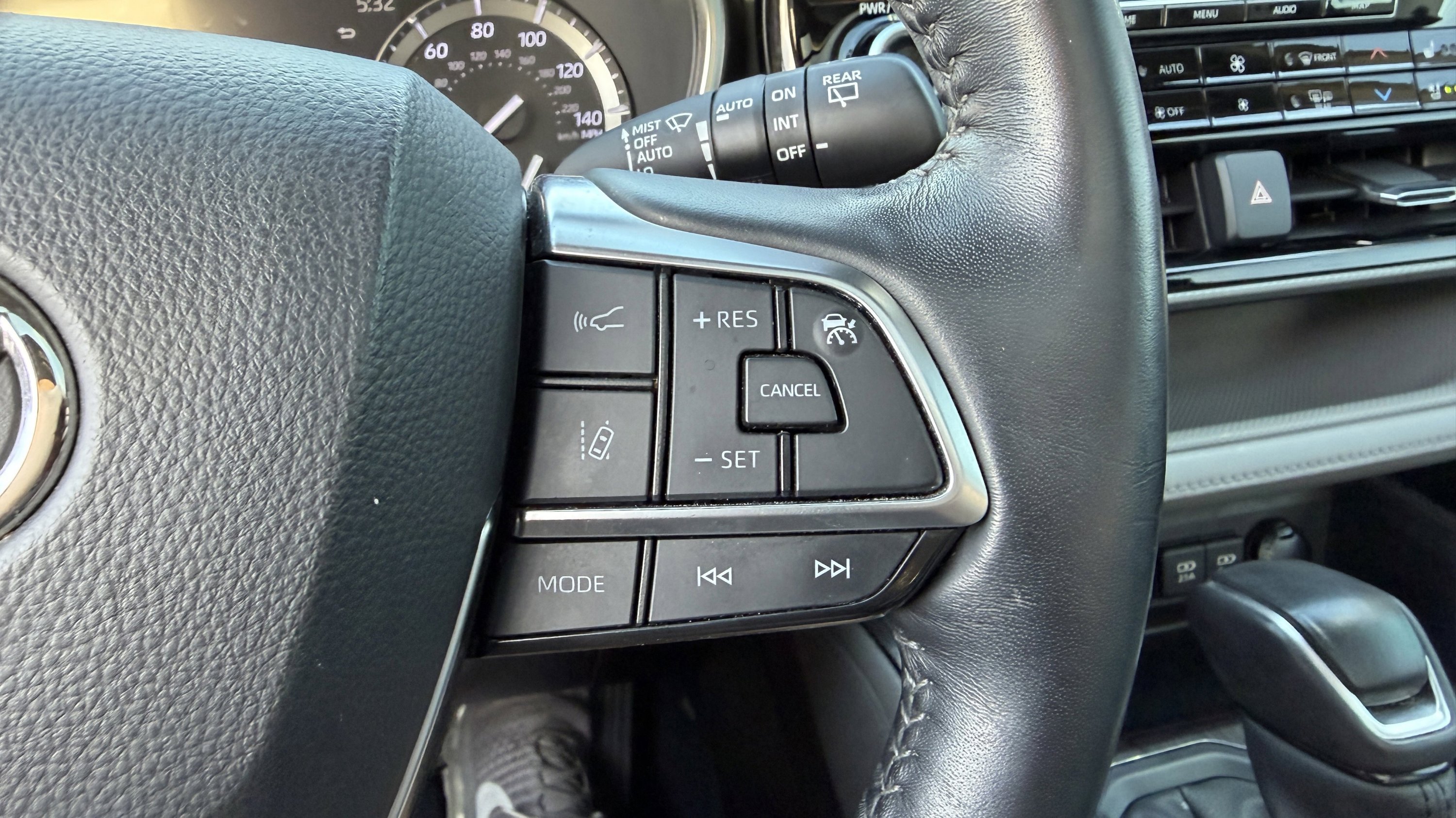 Used 2021 Toyota Highlander Platinum image 59