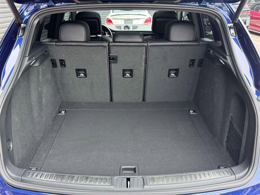 Used 2025 Porsche Macan Turbo image 28