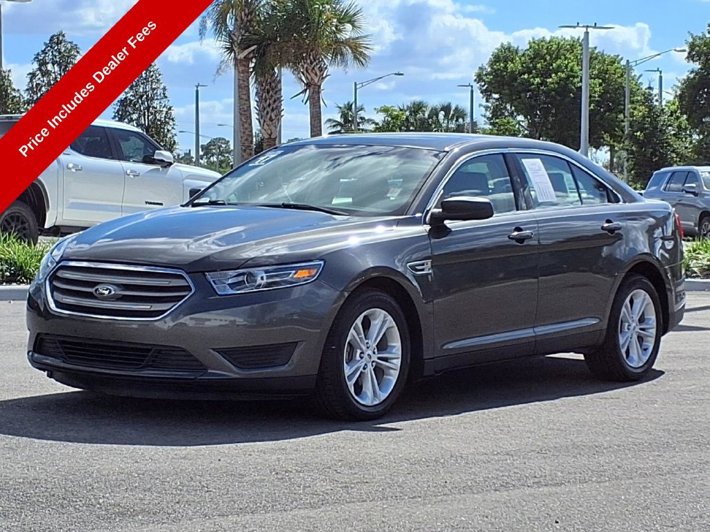 Used 2017 Ford Taurus SE FWD image 4