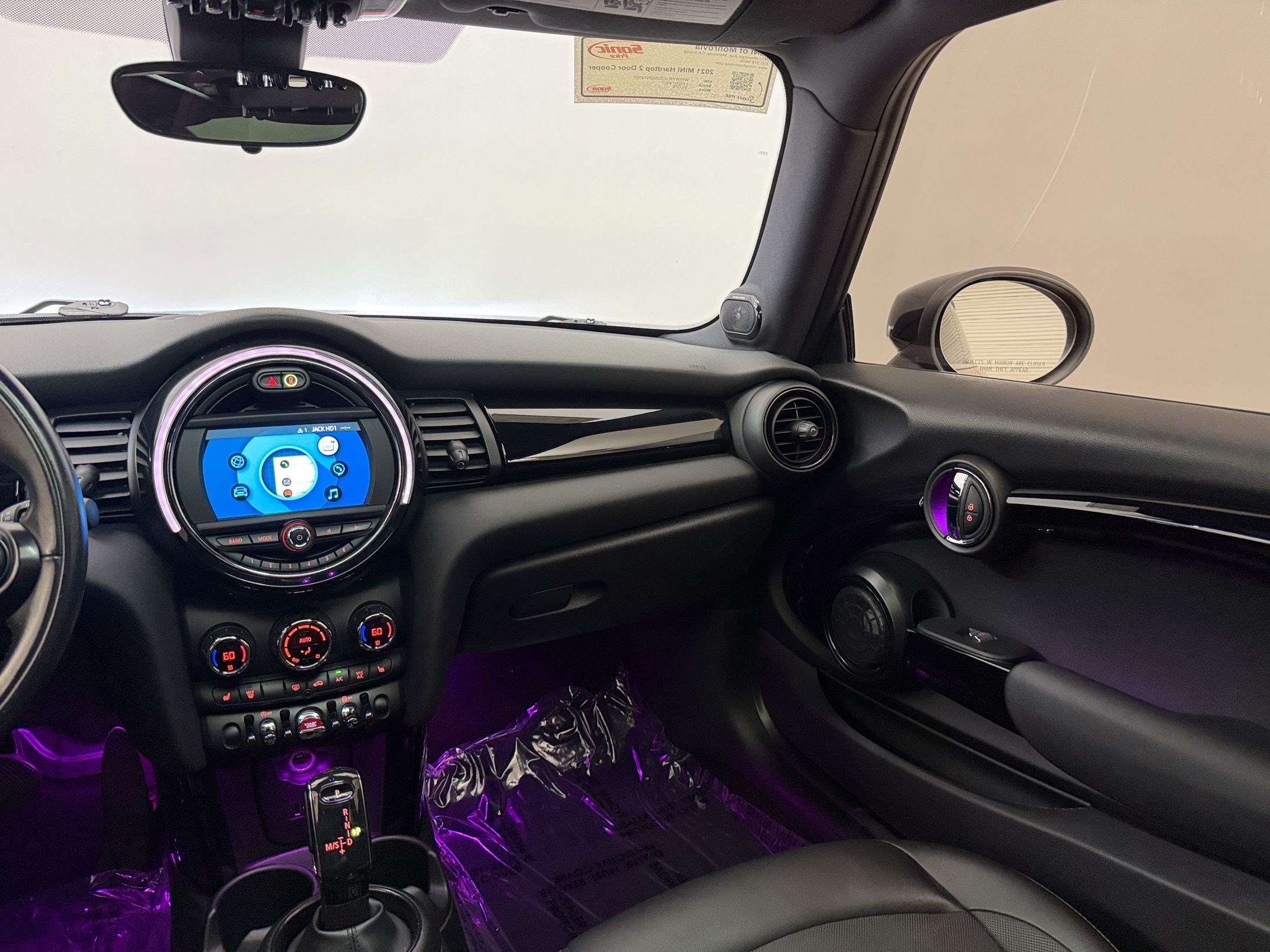 Used 2021 MINI Cooper 2-Door Hardtop FWD image 29