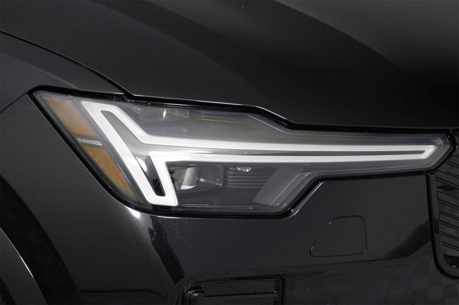 New 2026 Volvo XC90 B6 Ultra image 14