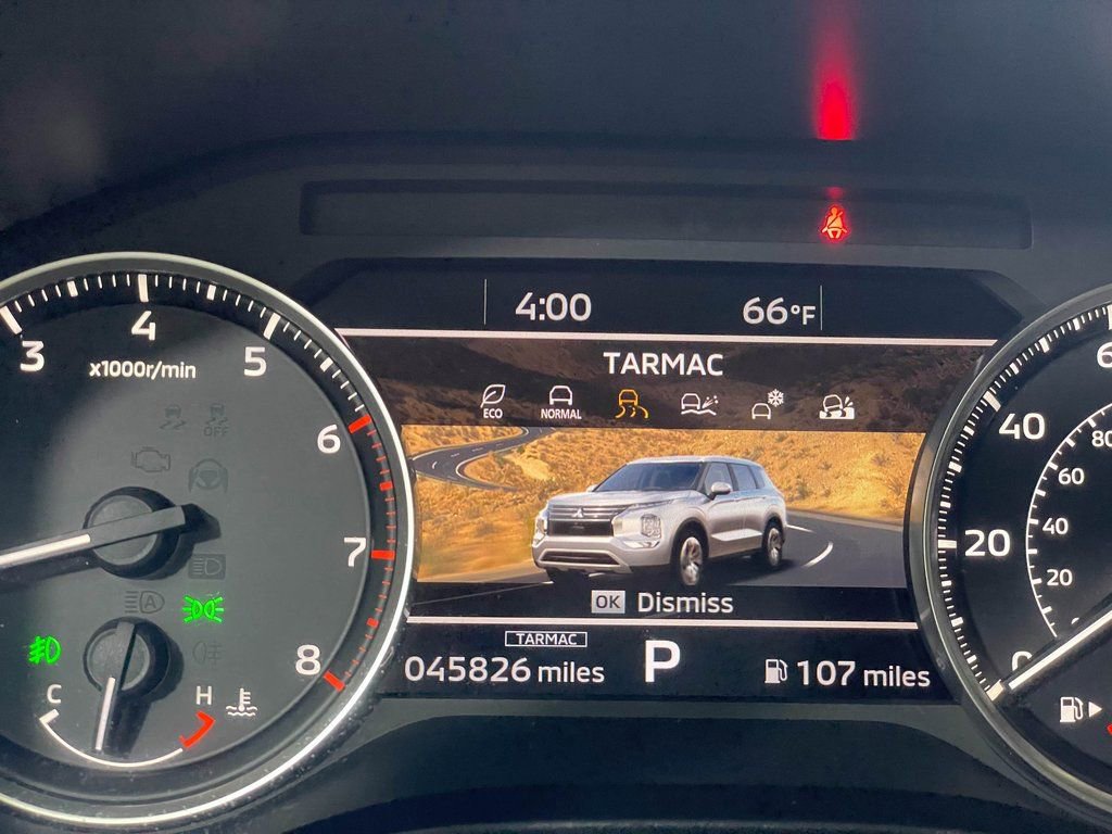 Used 2020 Mitsubishi Outlander Sport 2.0 ES image 34