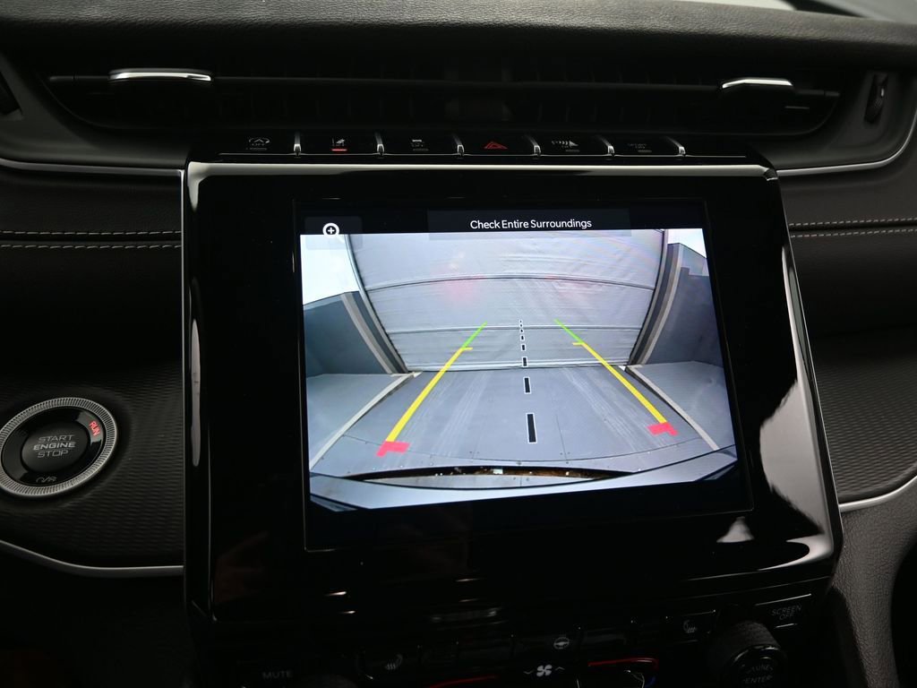 Used 2024 Jeep Grand Cherokee Altitude image 35