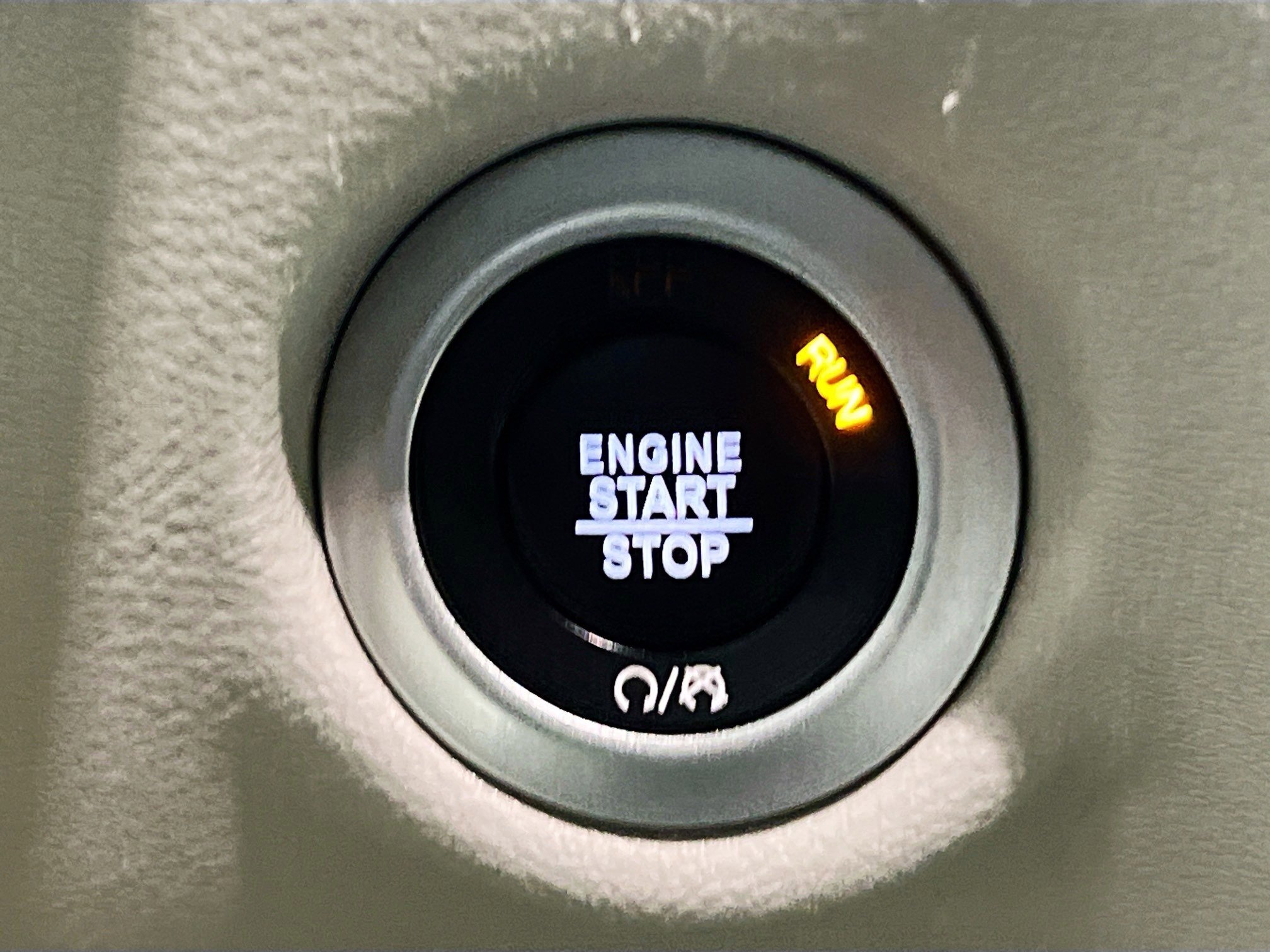 Used 2024 Chrysler Pacifica Touring-L image 24